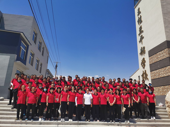 汲取榜樣力量、學(xué)習(xí)拼字精神——2020年黨員活動紀(jì)實