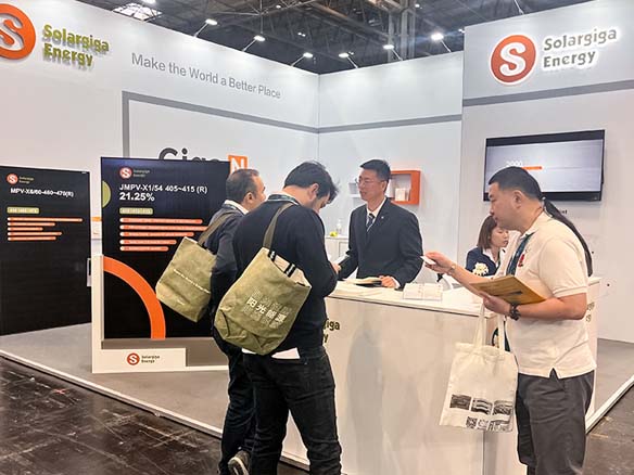 展會(huì)速遞 | 陽(yáng)光能源攜Giga系列全黑組件登陸伯明翰！探索驅(qū)動(dòng)英國(guó)能源轉(zhuǎn)型之路